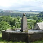 Entre Domes Et Sancy - Le Moderne