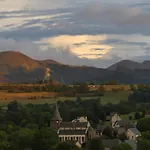 Entre Domes Et Sancy - Le Moderne