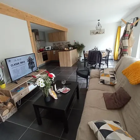 Entre Domes Et Sancy - Le Moderne Perpezat