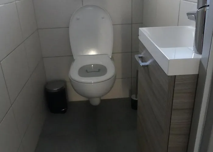 Entre Domes Et Sancy - Le Moderne