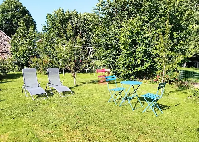 Entre Domes Et Sancy - Le Moderne Perpezat